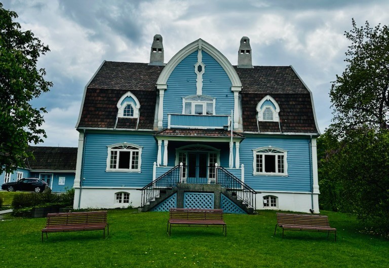 villa blå 2